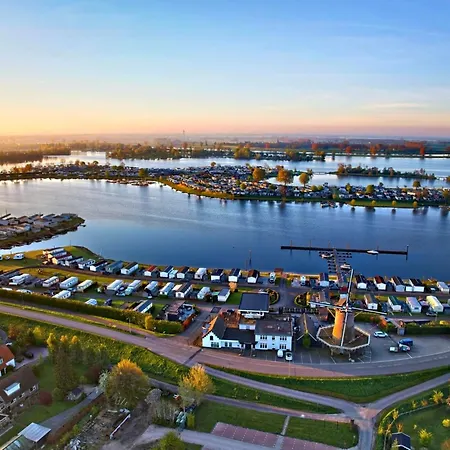 Apartment Koeck Maasbommel
